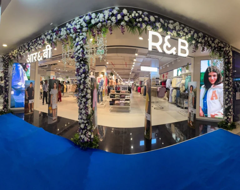 R&B is now open at R Mall, Thane, India